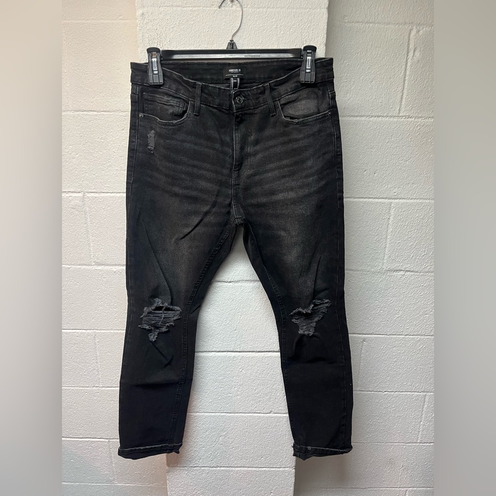 Forever 21 Men's Black Ripped Skinny Jeans